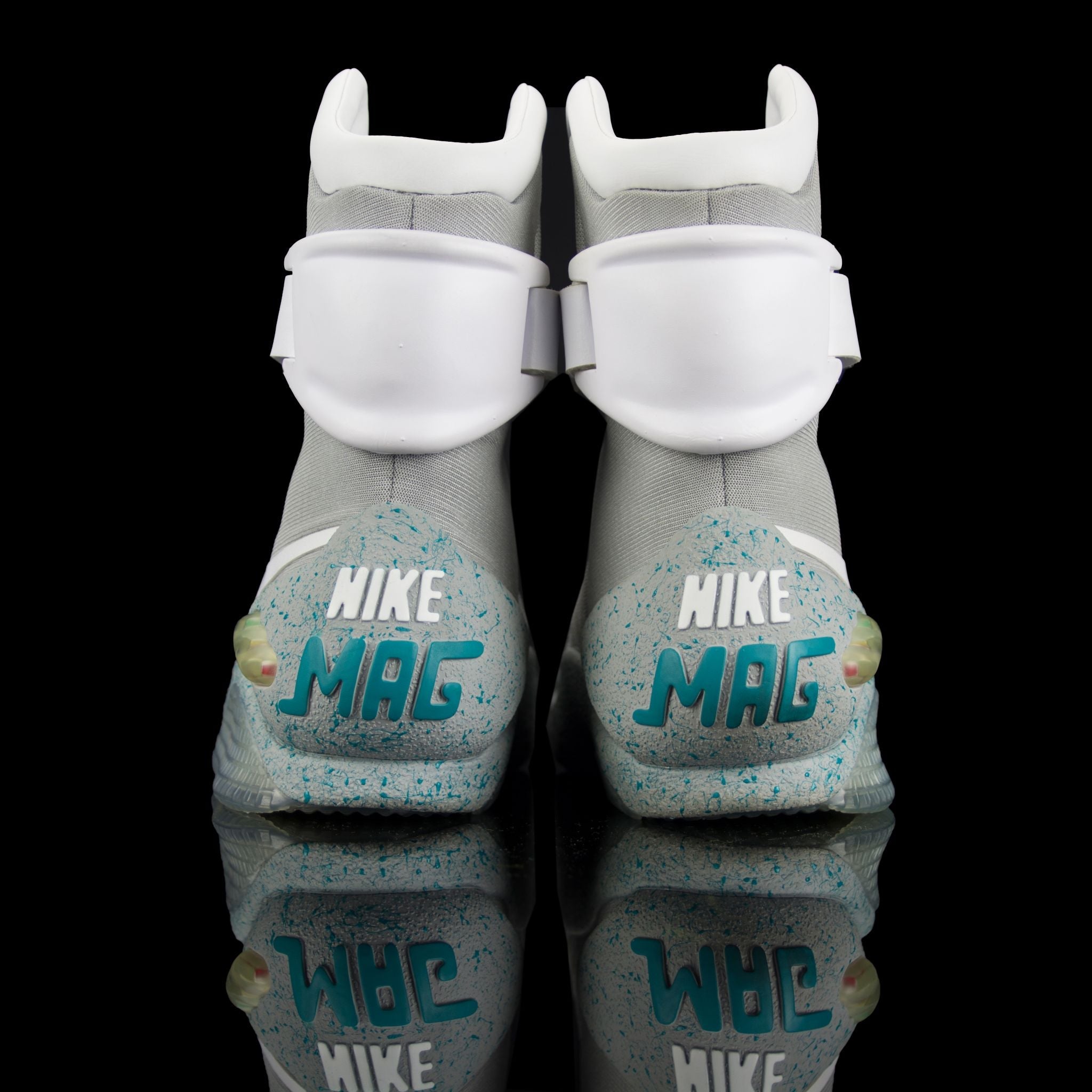 Nike-Air Mag-Pre Order Duration (3-5 Working Days) Product Code: 417744-001 Exclusive Release LED Lighting Release Date: October 2011 The Future is here. Nike Air Mags featured in the movie "Back to the Future II" are an iconic design by Tinker Hatfield.
