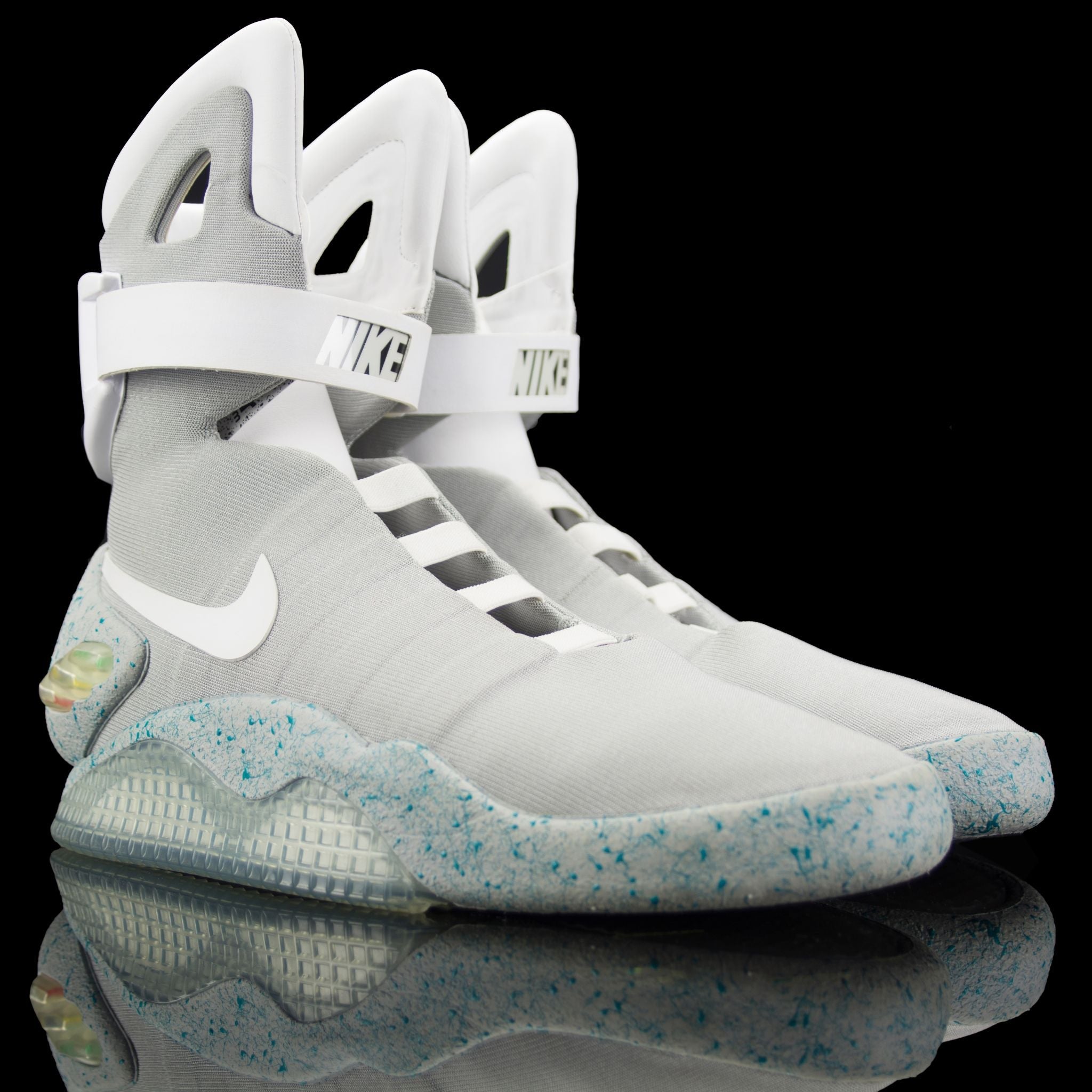 Nike-Air Mag-Pre Order Duration (3-5 Working Days) Product Code: 417744-001 Exclusive Release LED Lighting Release Date: October 2011 The Future is here. Nike Air Mags featured in the movie "Back to the Future II" are an iconic design by Tinker Hatfield. 